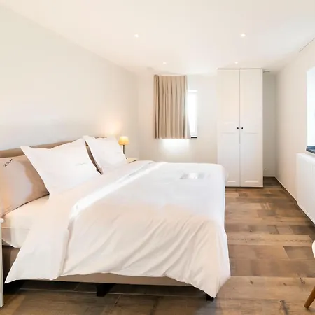 Stylish In Petit-thier, Cleaning Included Casa vacanze *