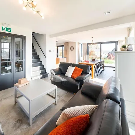 Casa vacanze Stylish In Petit-thier, Cleaning Included *